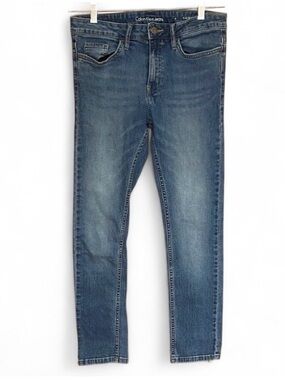 Calvin Klein Women’s Slim Boyfriend Jeans Size 4 Mid Wash Denim